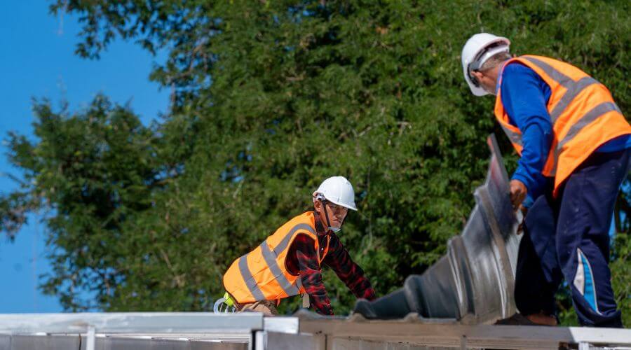 Professional residential roofers in Carrizo Springs, TX